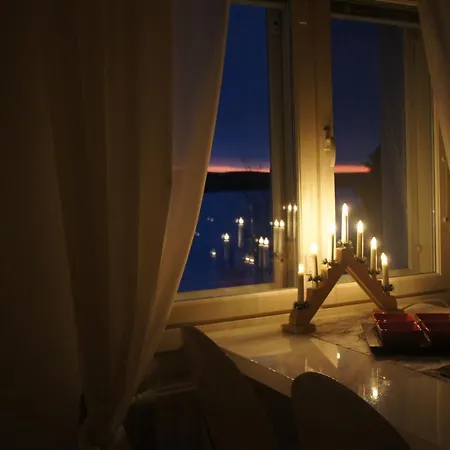 Cozy 2nd Floor With Beautiful River View Daire *